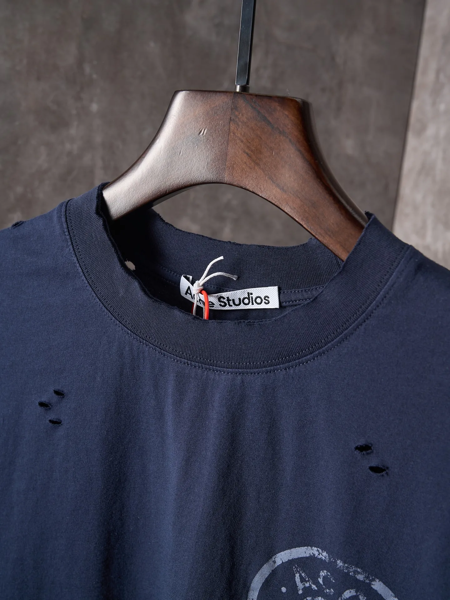 【 】Acne Studios T 【In Stock】S M L XL Acne Studios ，